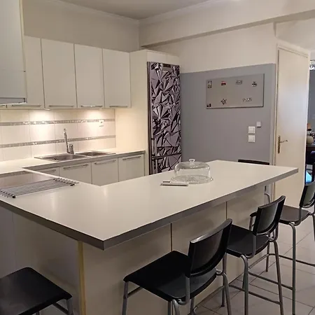 Holiday home Exochis House στο *